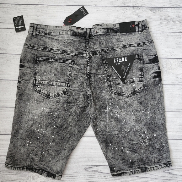 Big & Tall Men’s Distressed Ice Black Shorts. Skinny Fit - Picture 8 of 10